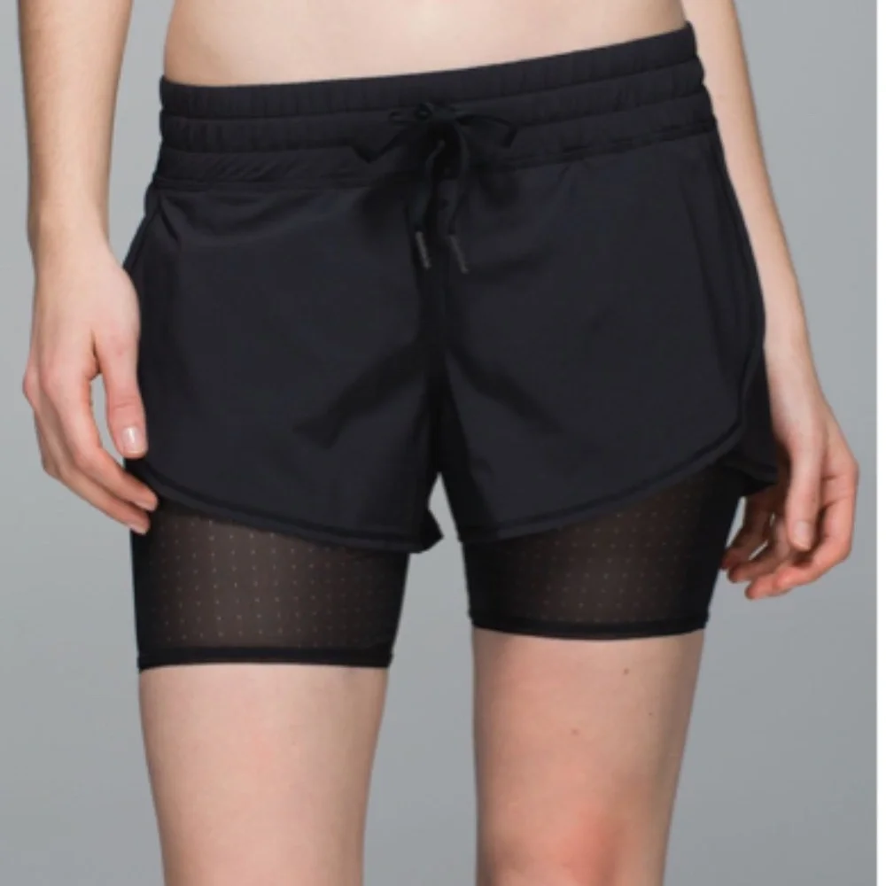 Lululemon Hot To Street Short Black - Picture 11 of 11